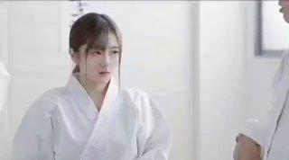 边做饭边被躁我和邻居H老公看着女友被绿主操