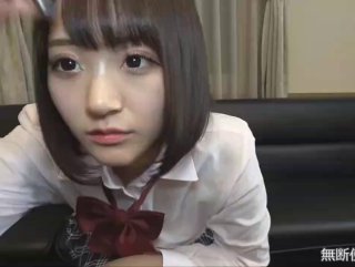 這個姿勢這個角度容易腿抽筋…